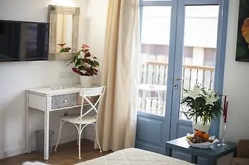 Operetta House شقة لارنكا